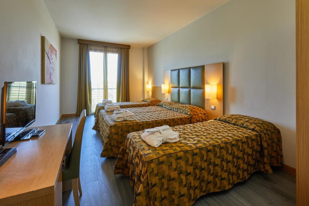 Castelmartini Wellness & Business Hotel Larciano Buitenkant foto