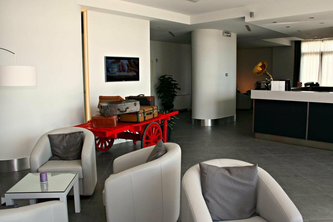 Castelmartini Wellness & Business Hotel Larciano Buitenkant foto