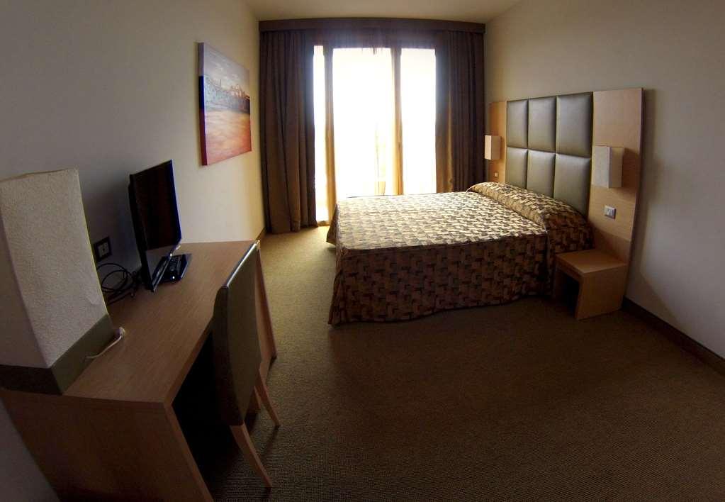 Castelmartini Wellness & Business Hotel Larciano Kamer foto